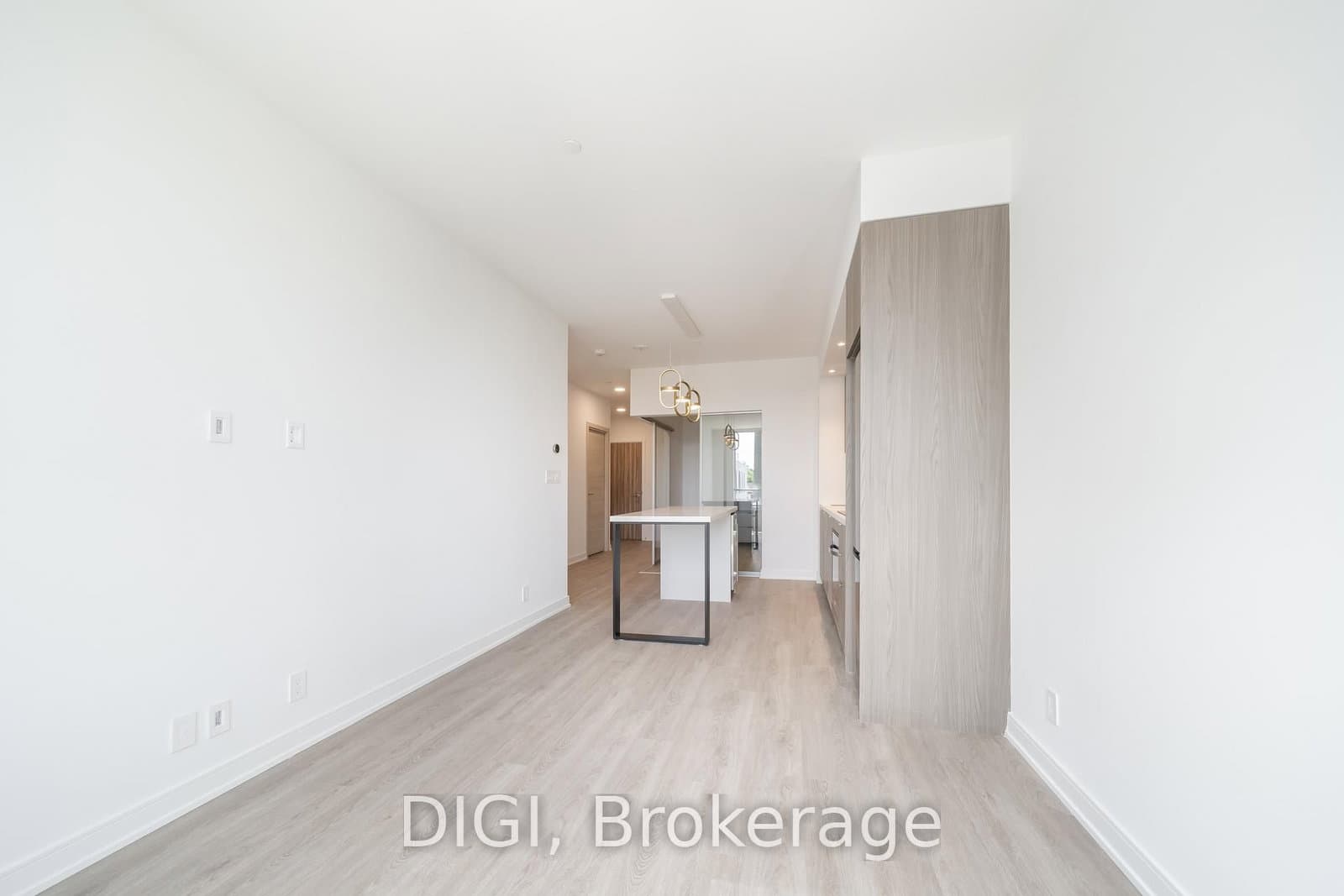 485 Perth Avenue, Unit W320 thumbnail 5