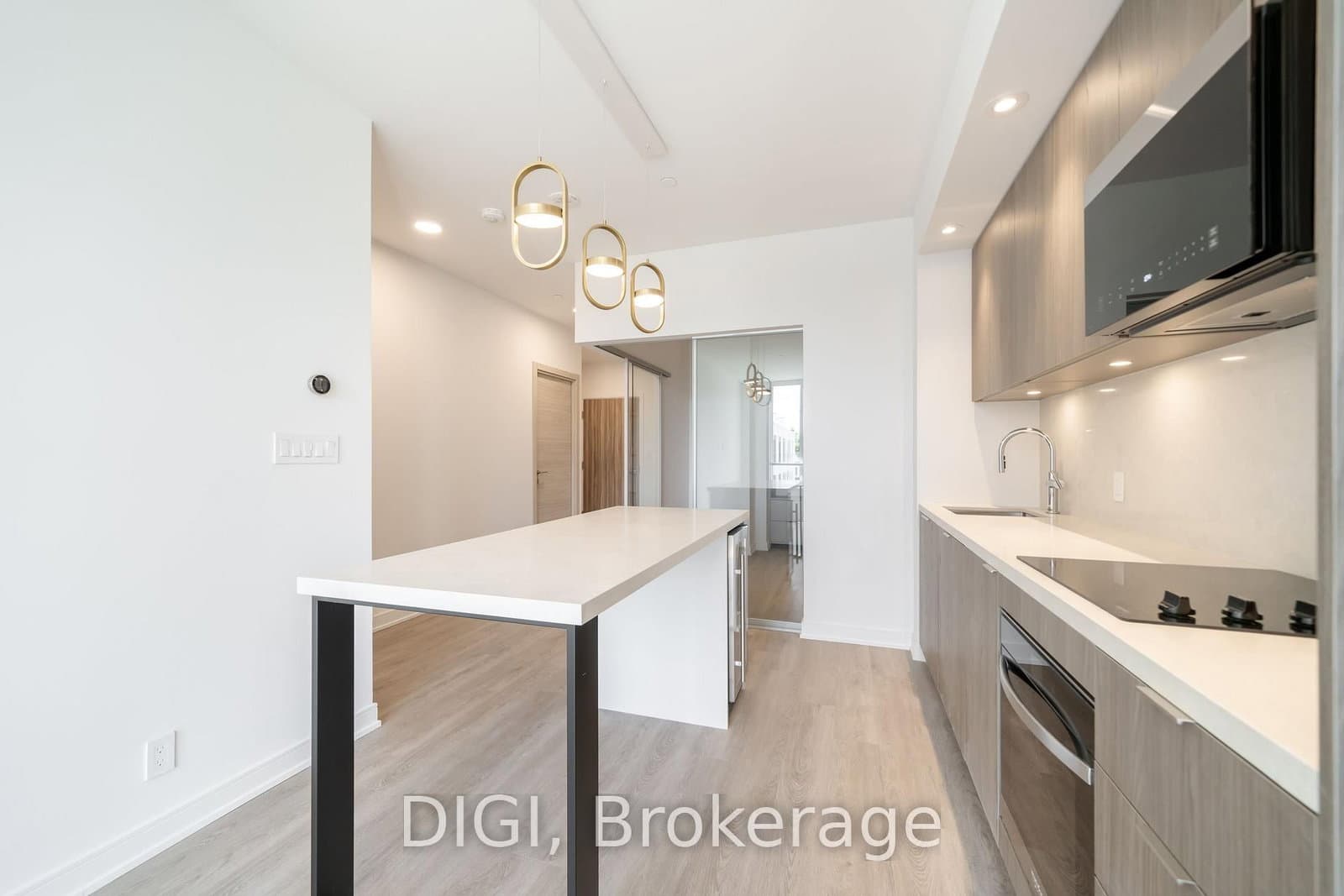 485 Perth Avenue, Unit W320 thumbnail 7