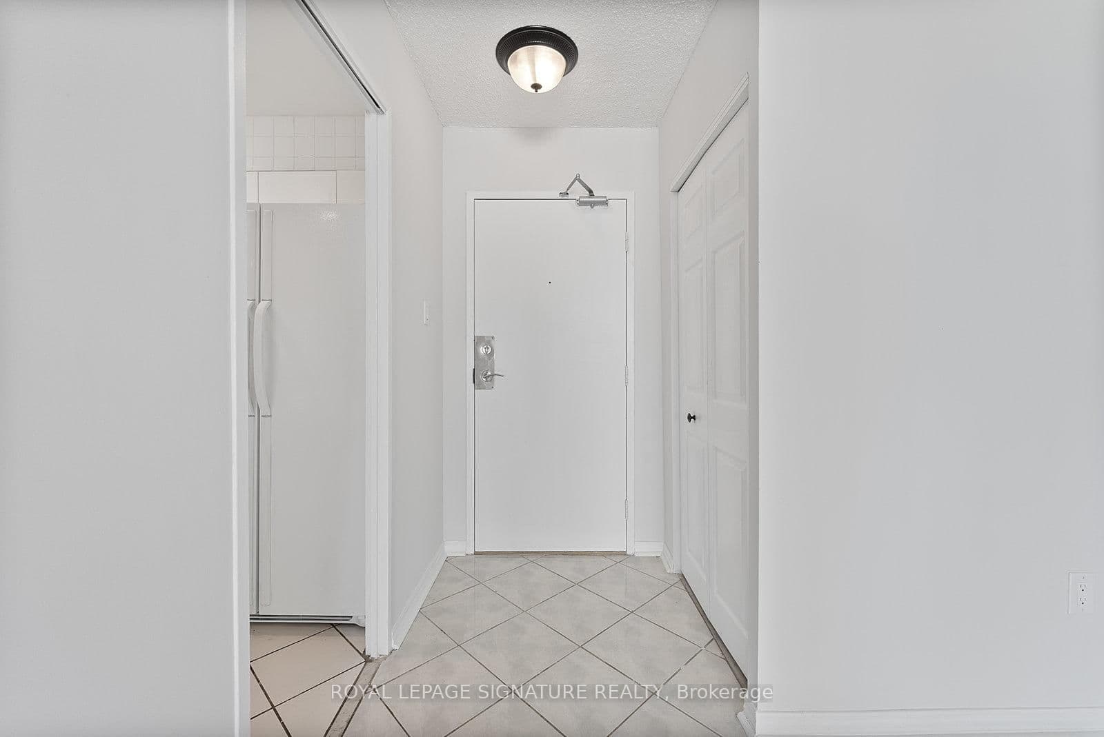 5 San Romanoway, Unit 906 thumbnail 2