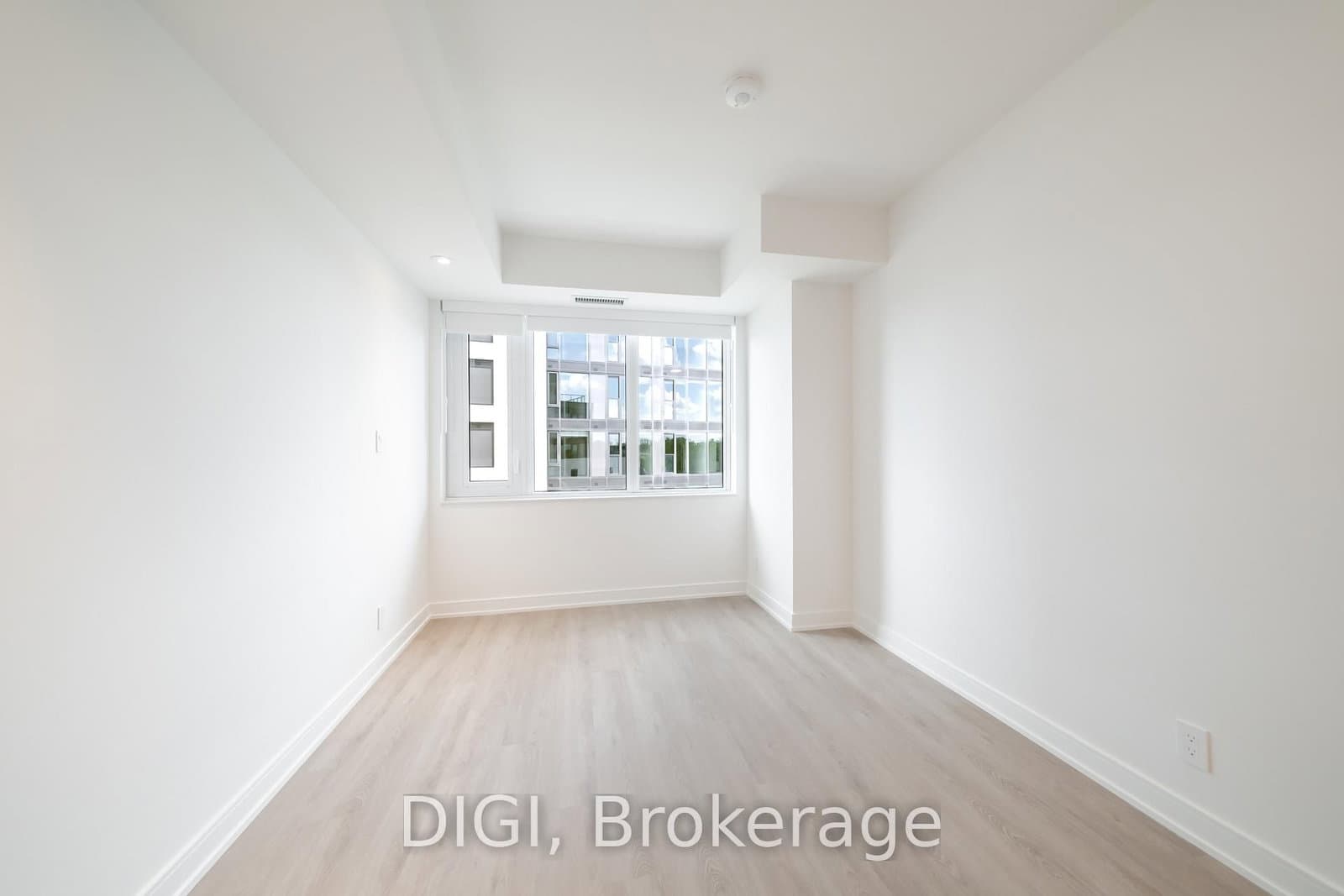 485 Perth Avenue, Unit E613 thumbnail 18