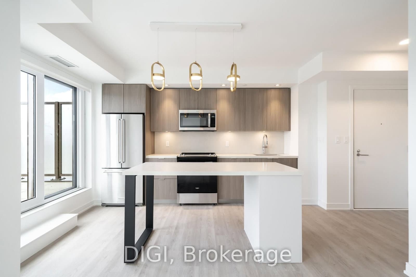 485 Perth Avenue, Unit E613 thumbnail 2