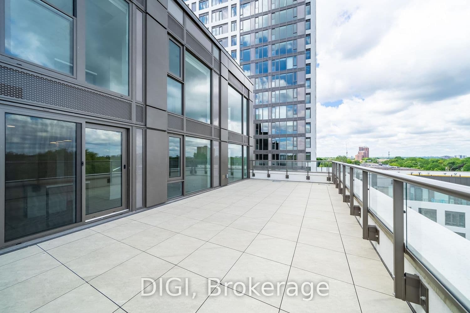 485 Perth Avenue, Unit E613 thumbnail 27
