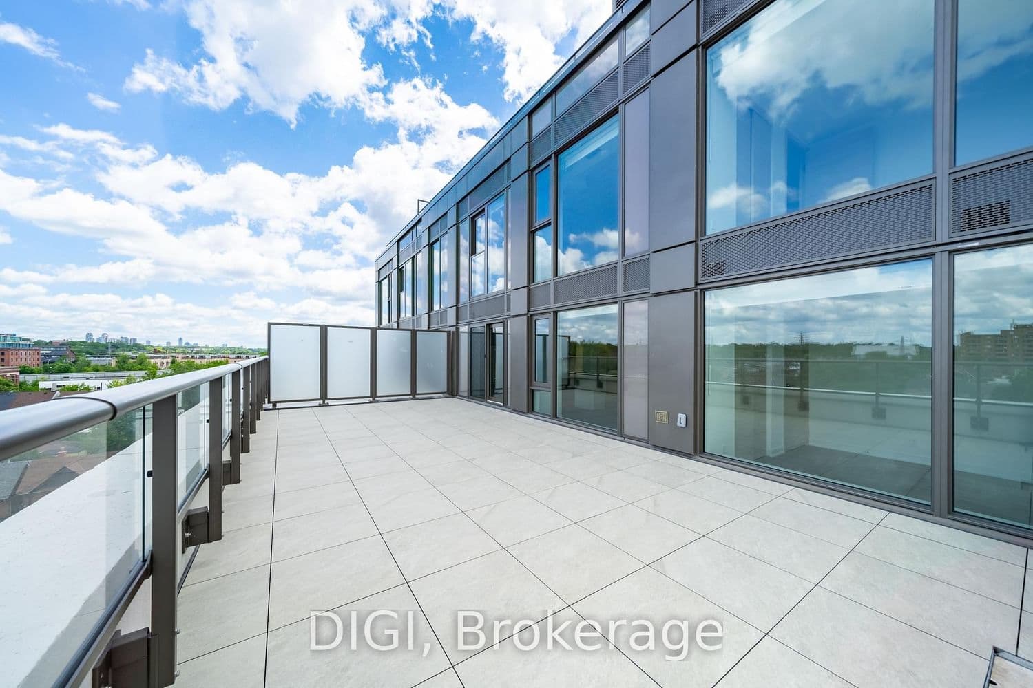 485 Perth Avenue, Unit E613 thumbnail 28