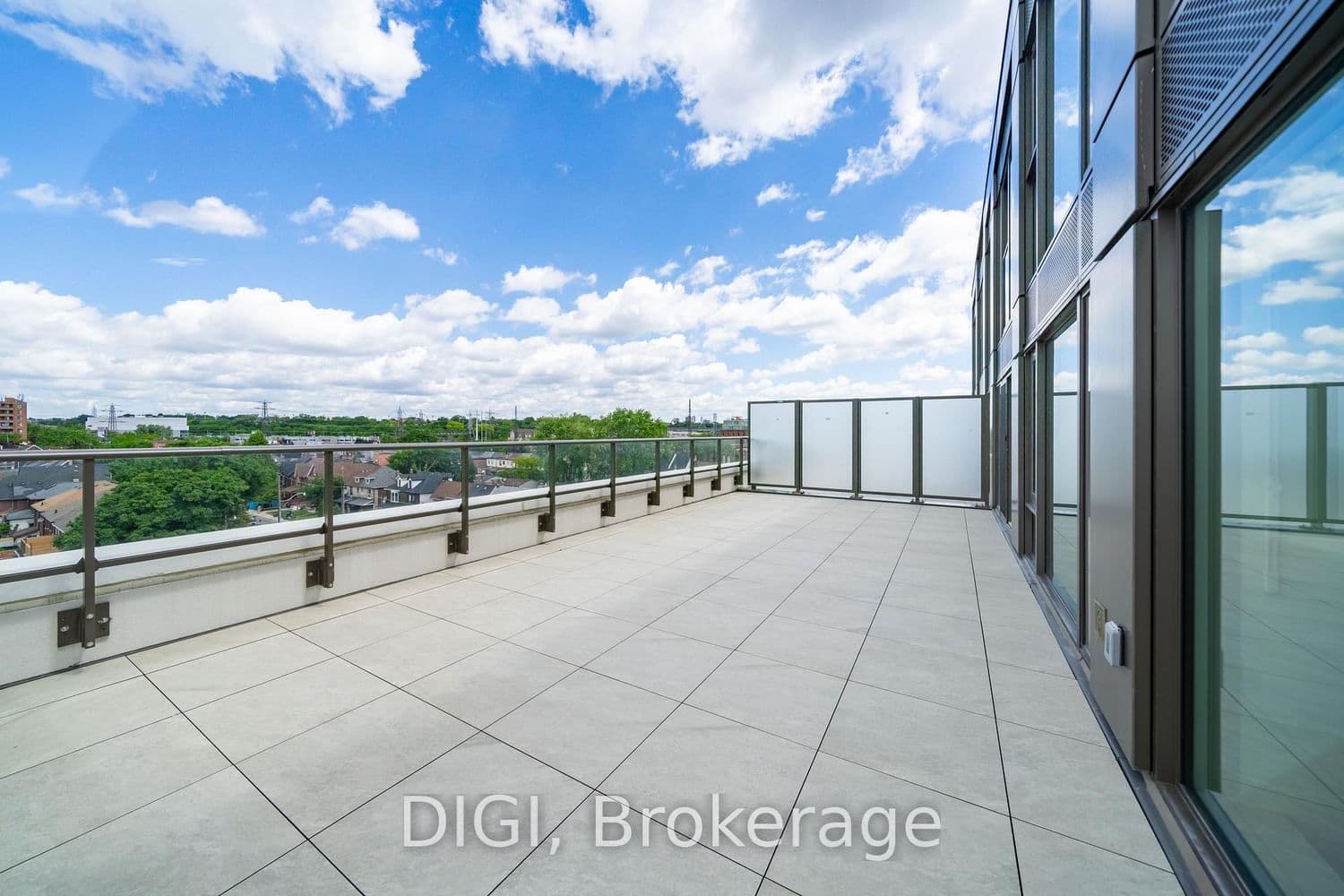 485 Perth Avenue, Unit E613 thumbnail 29