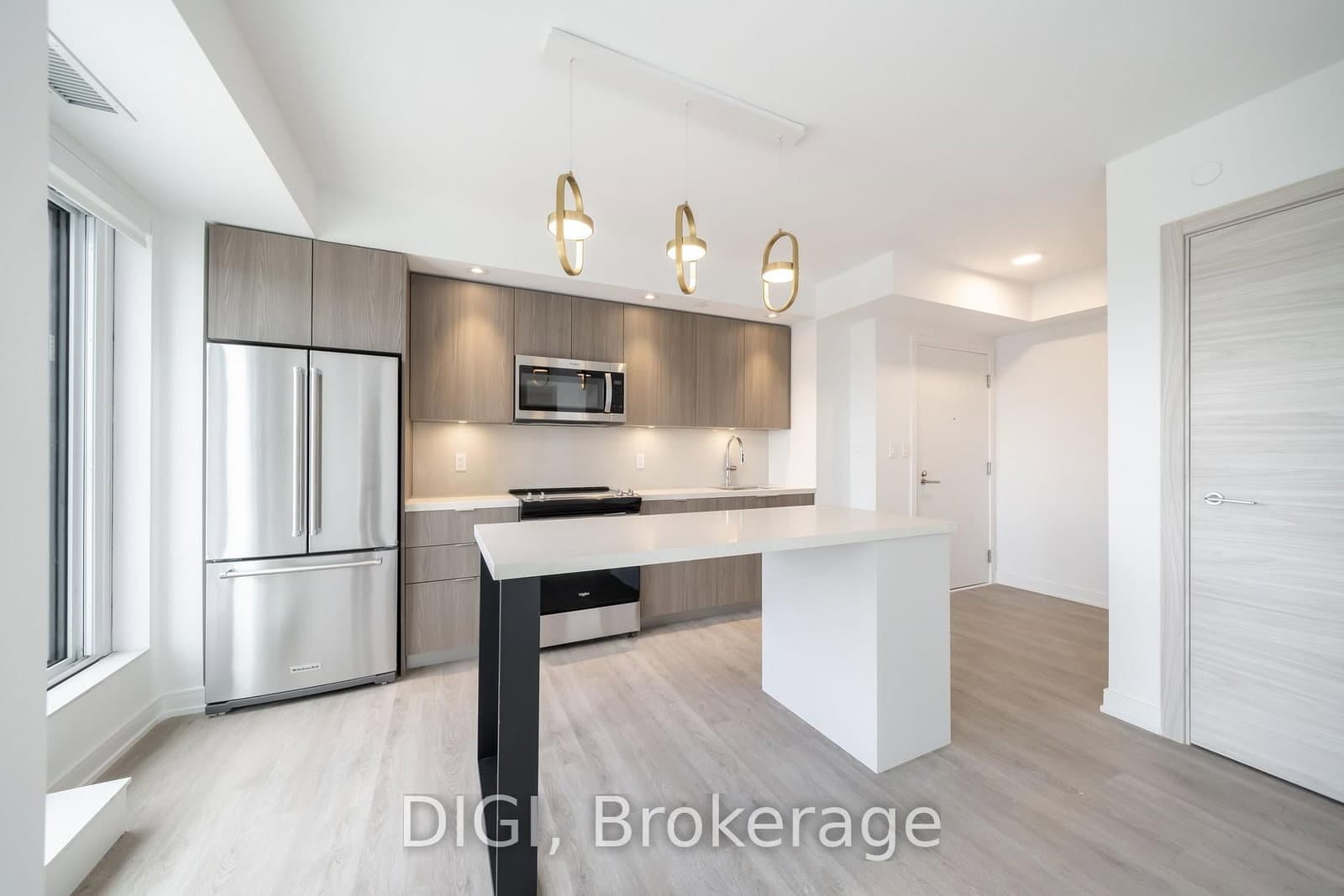 485 Perth Avenue, Unit E613 thumbnail 3