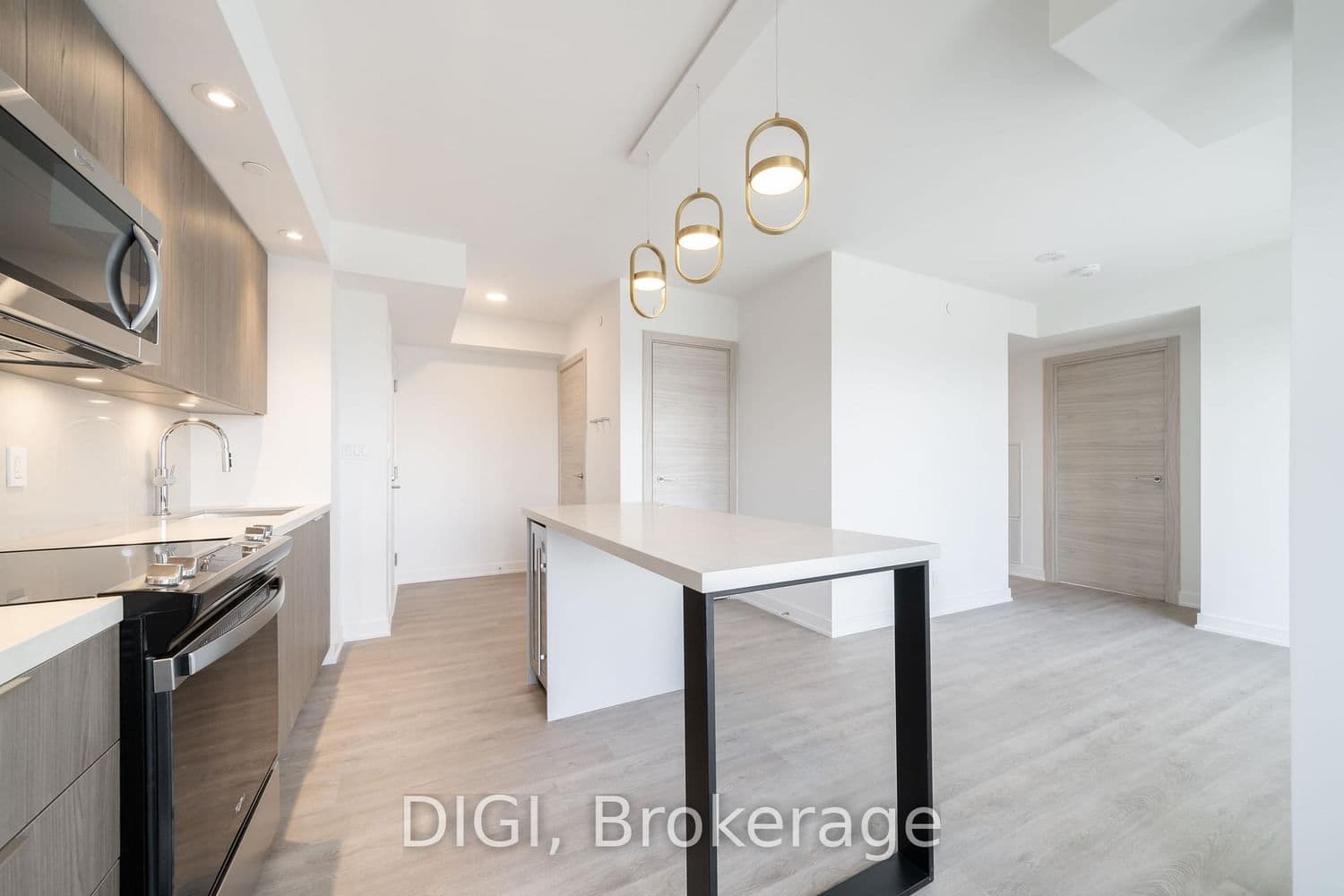 485 Perth Avenue, Unit E613 thumbnail 9