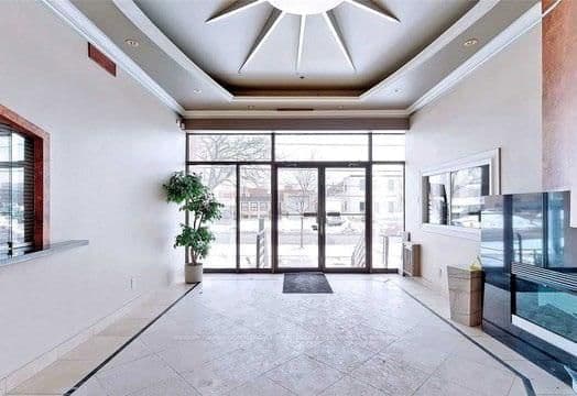 157 Toryork Drive thumbnail 7