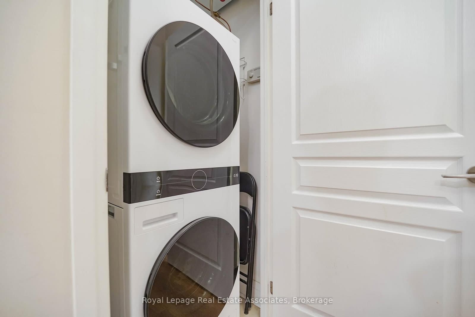 1 Hurontario Street, Unit 308 thumbnail 12