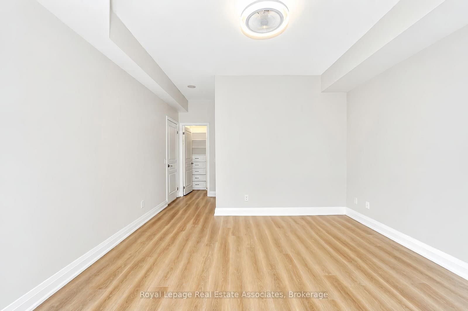 1 Hurontario Street, Unit 308 thumbnail 19
