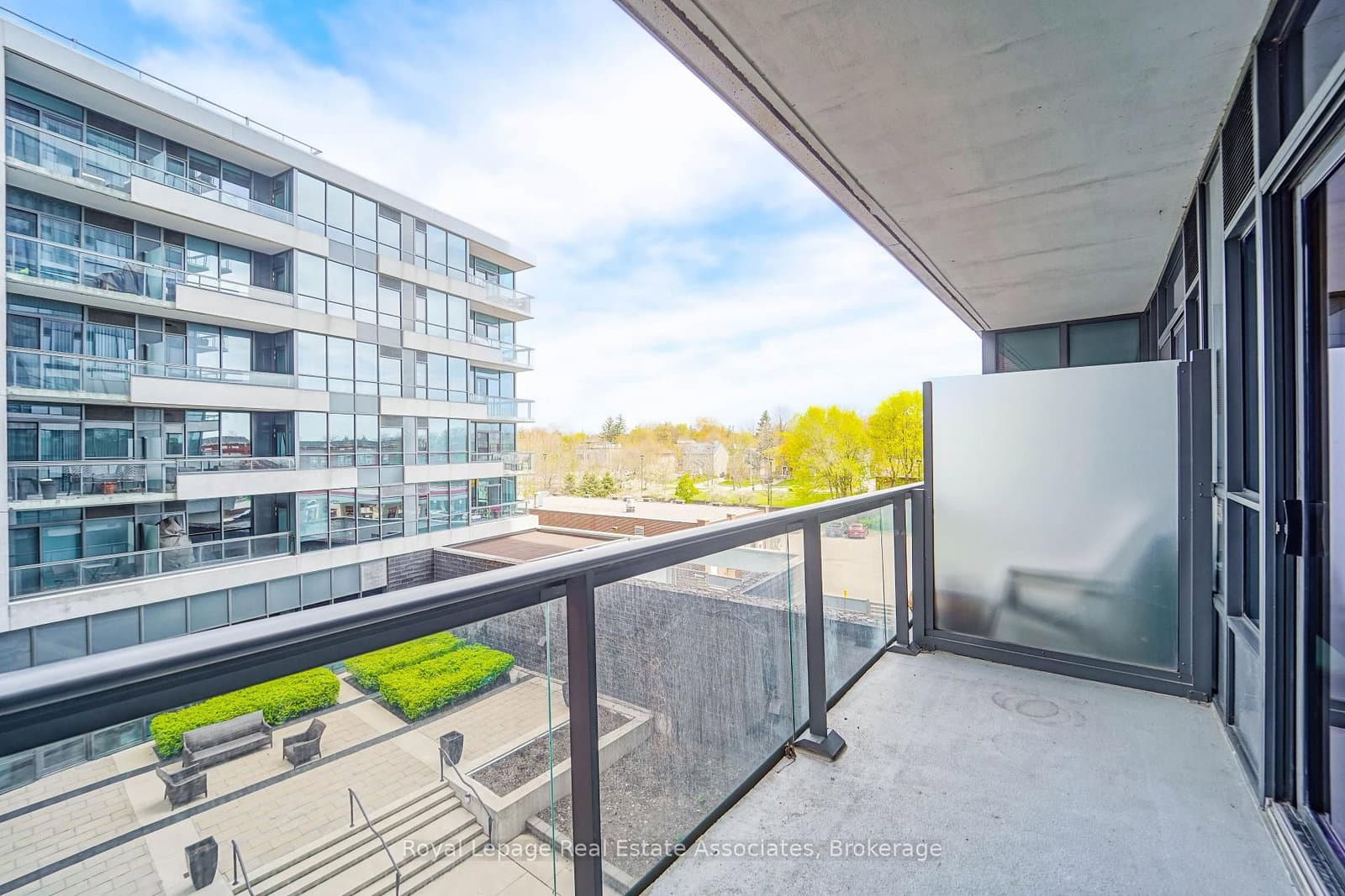 1 Hurontario Street, Unit 308 thumbnail 24