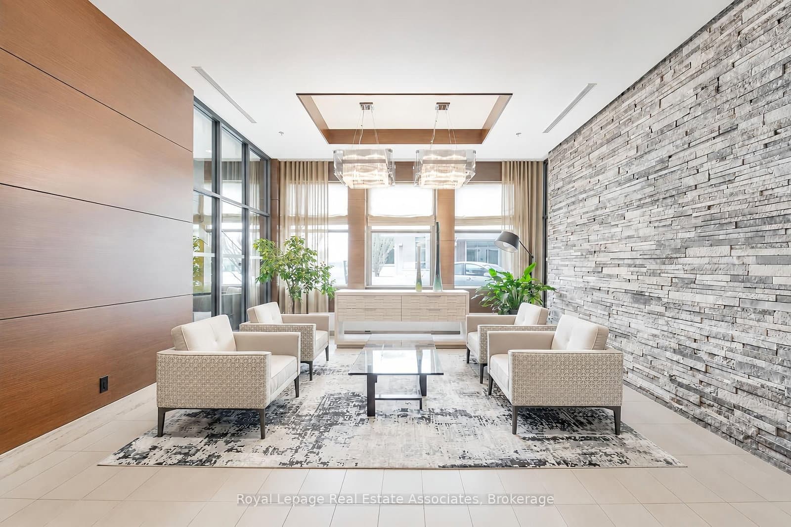 1 Hurontario Street, Unit 308 thumbnail 33