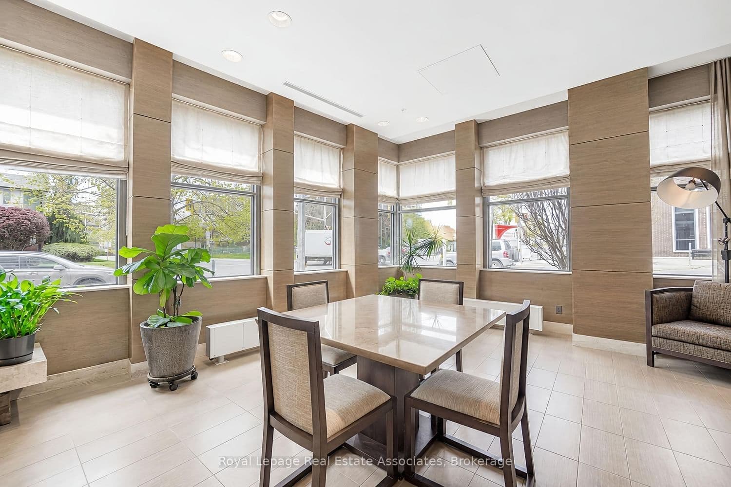 1 Hurontario Street, Unit 308 thumbnail 35