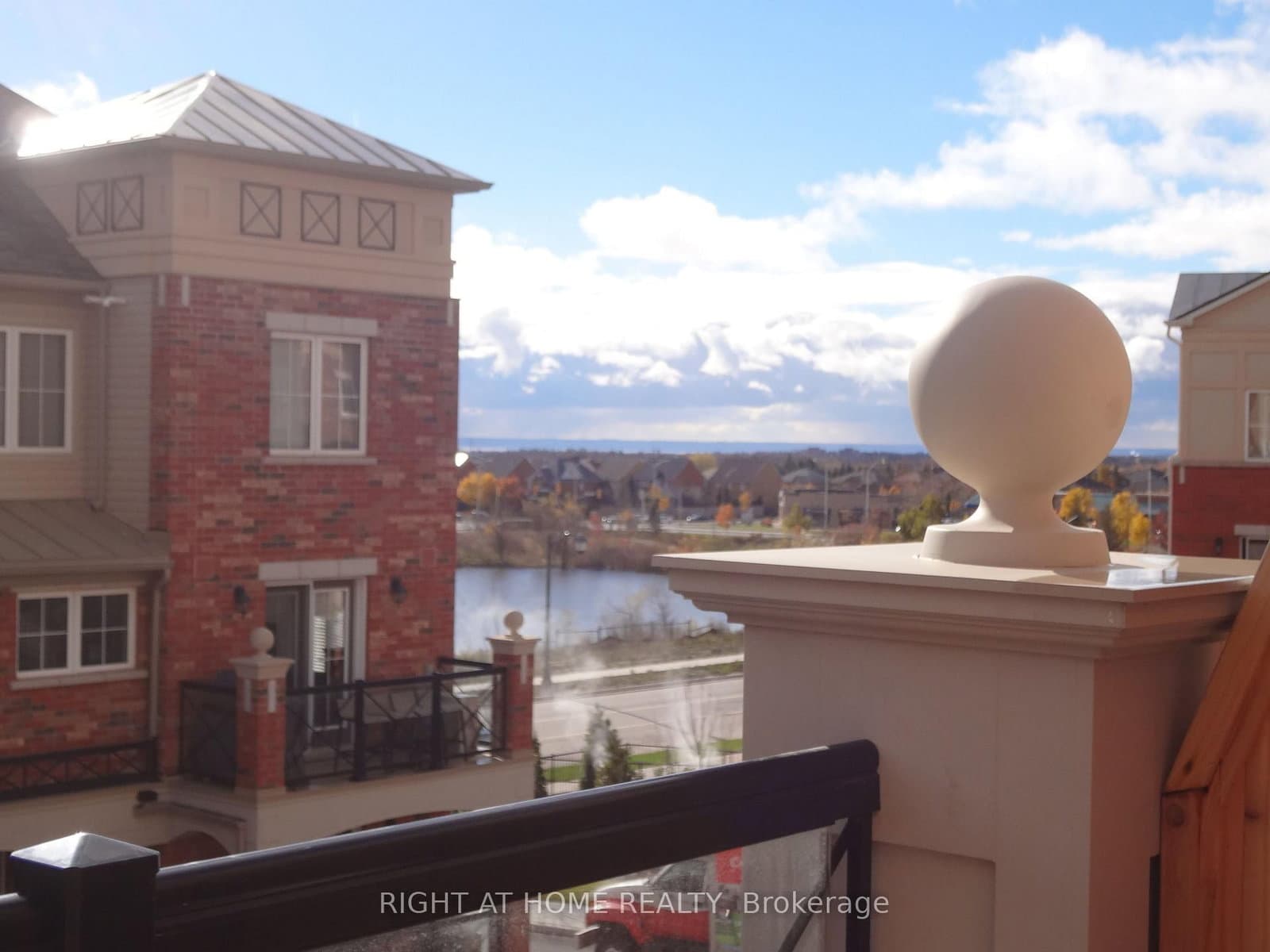 47 Hays Boulevard, Unit 10 thumbnail 3
