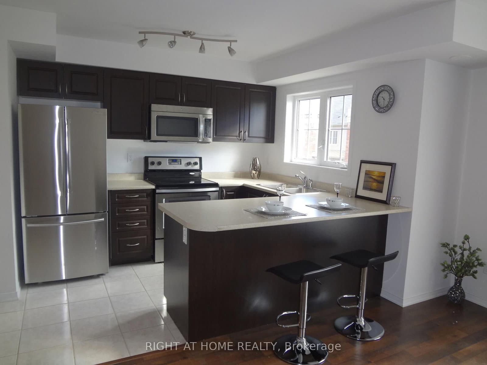 47 Hays Boulevard, Unit 10 thumbnail 7