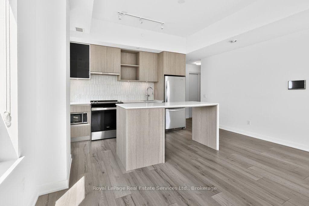 405 Dundas Street W, Unit 332 thumbnail 14