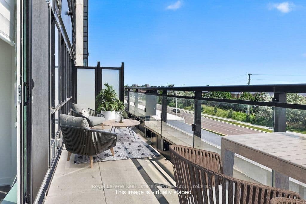 405 Dundas Street W, Unit 332 thumbnail 31