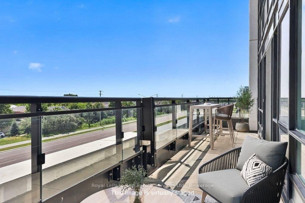 405 Dundas Street W, Unit 332 thumbnail 33