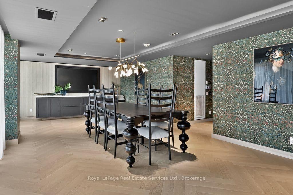 405 Dundas Street W, Unit 332 thumbnail 45