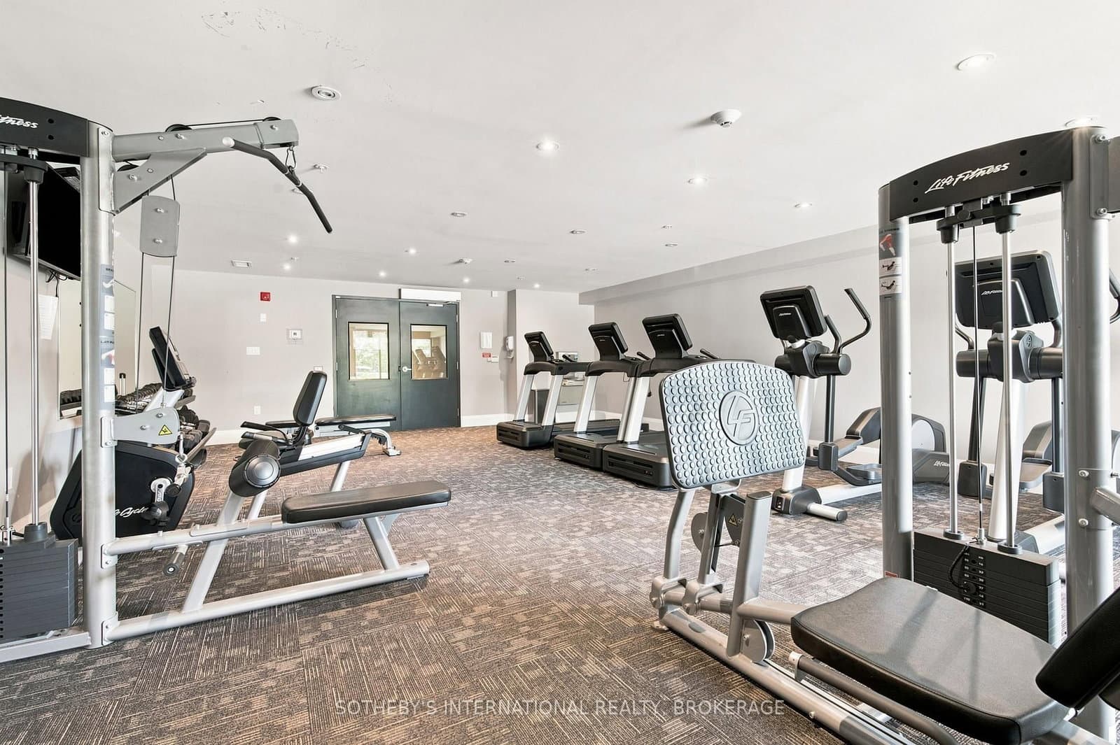 610 Farmstead Drive, Unit 126 thumbnail 27