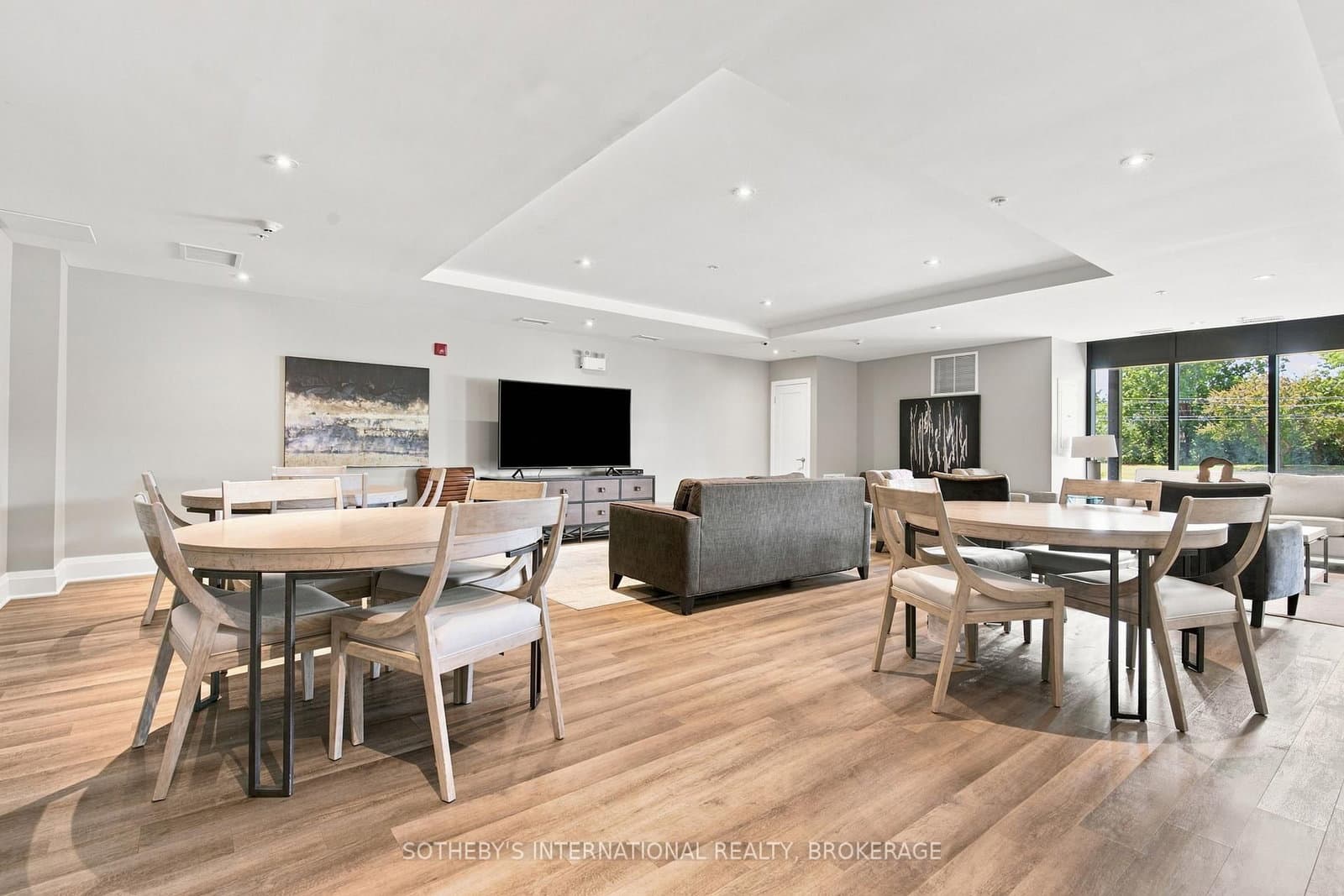 610 Farmstead Drive, Unit 126 thumbnail 28