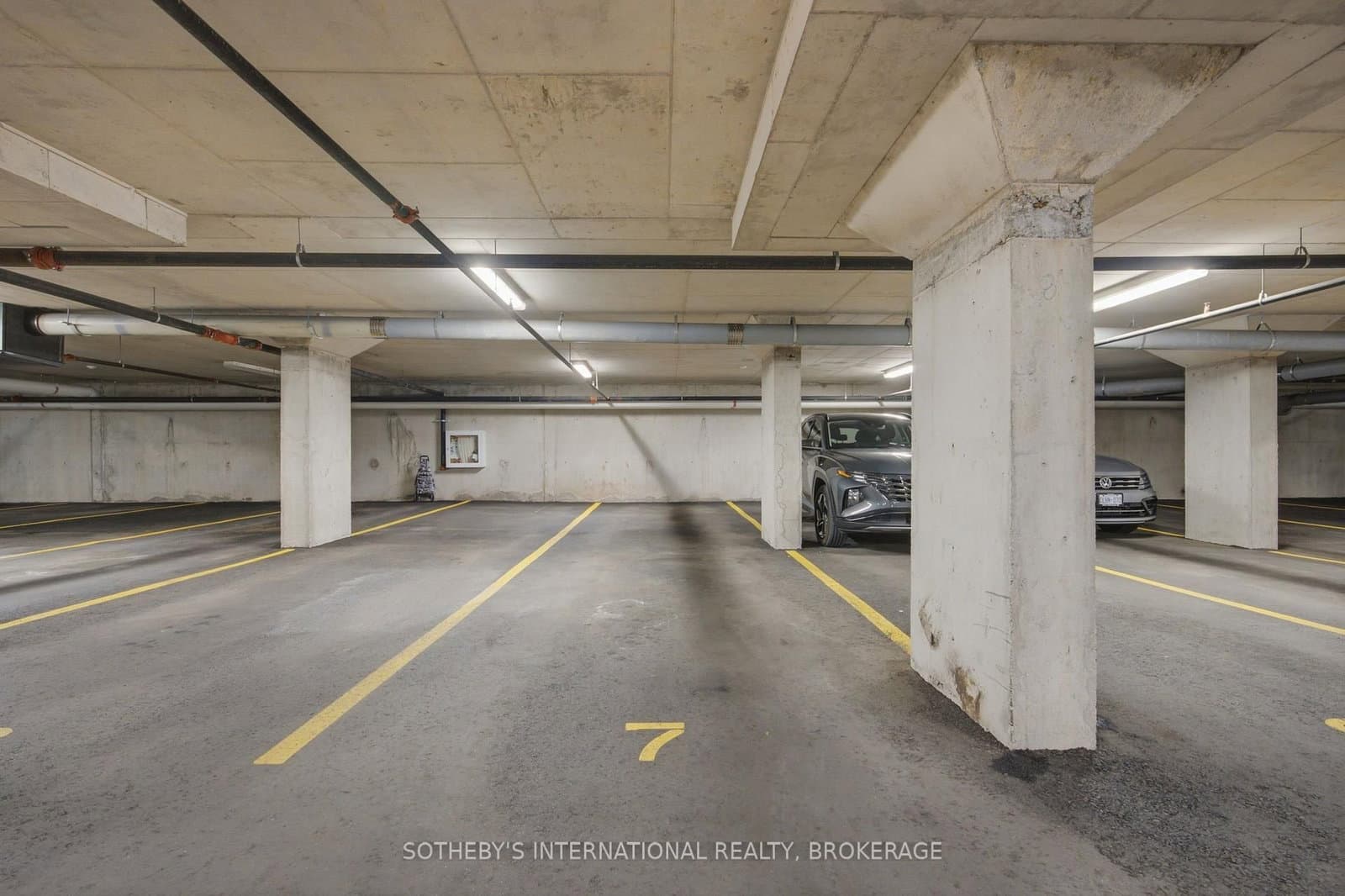 610 Farmstead Drive, Unit 126 thumbnail 34
