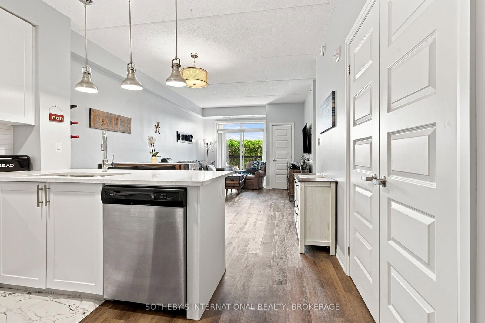 610 Farmstead Drive, Unit 126 thumbnail 6