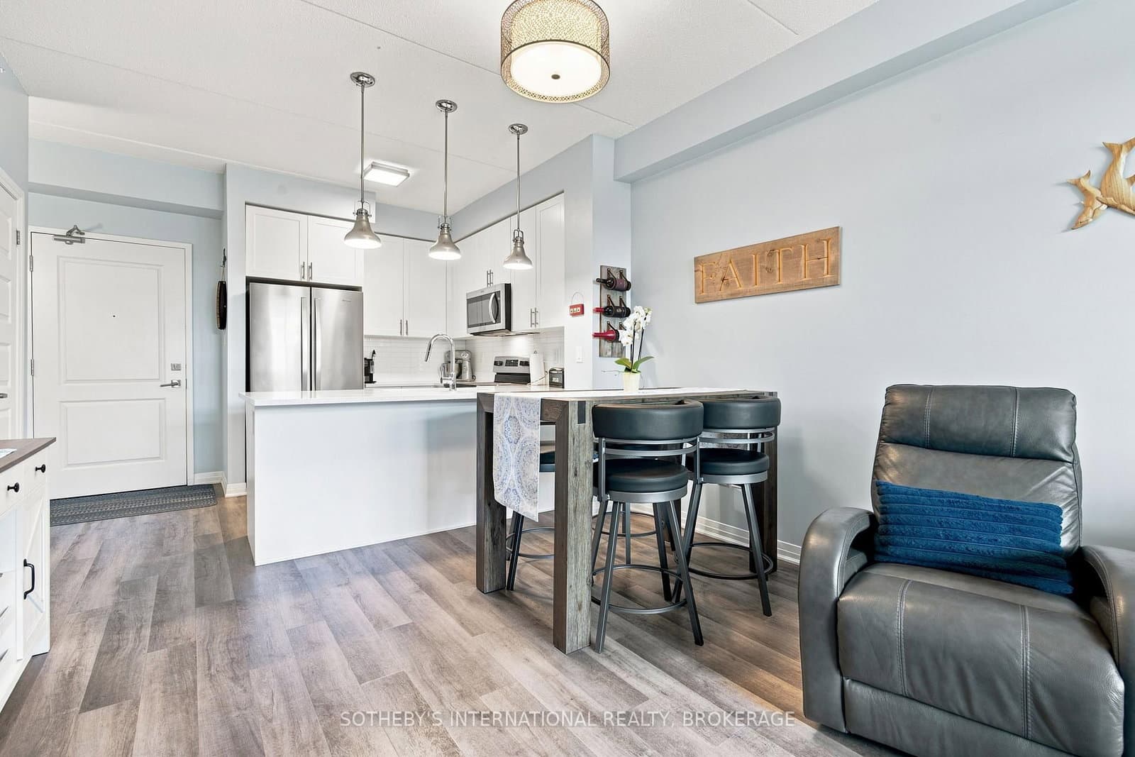 610 Farmstead Drive, Unit 126 thumbnail 9