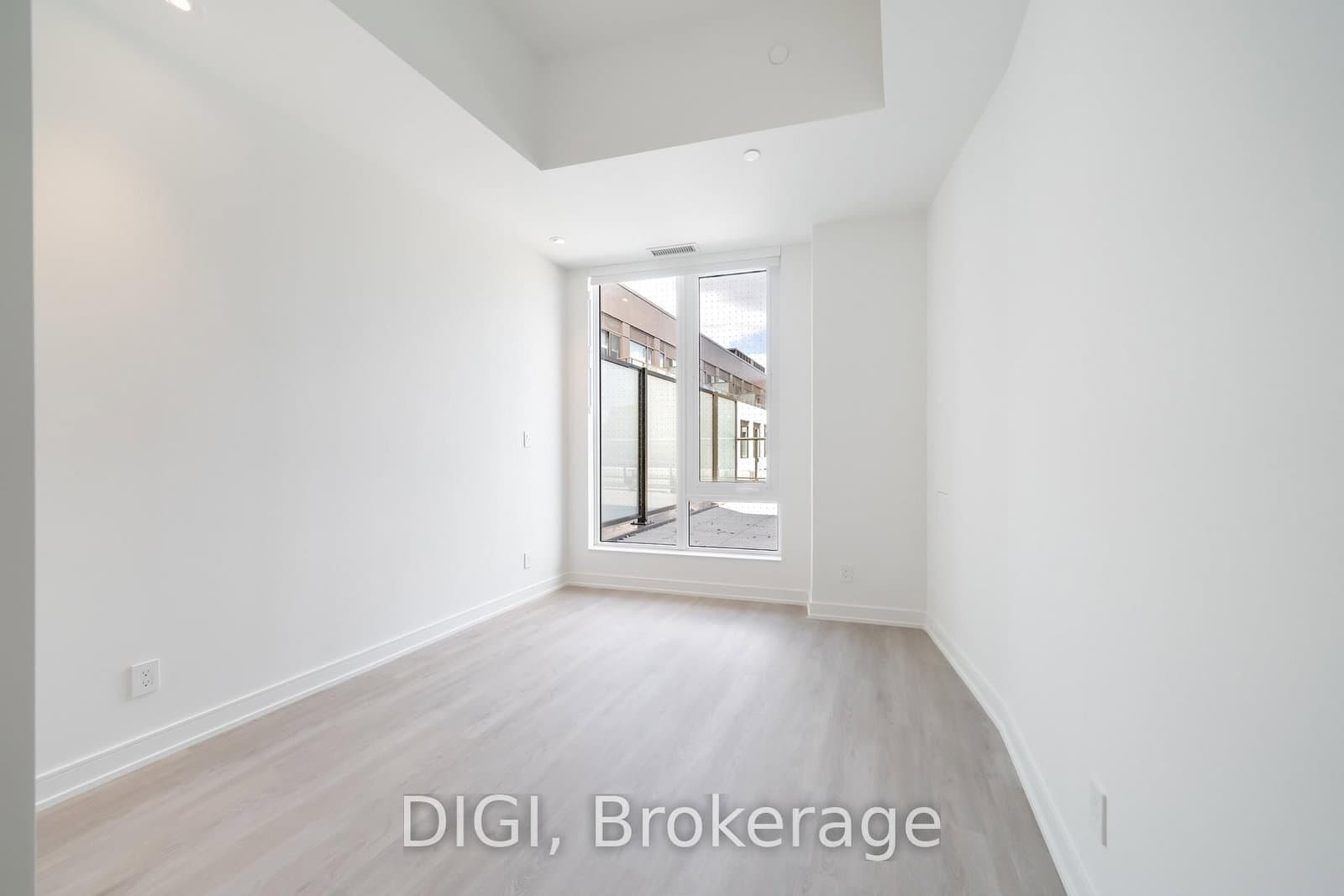 485 Perth Avenue, Unit W426 thumbnail 11
