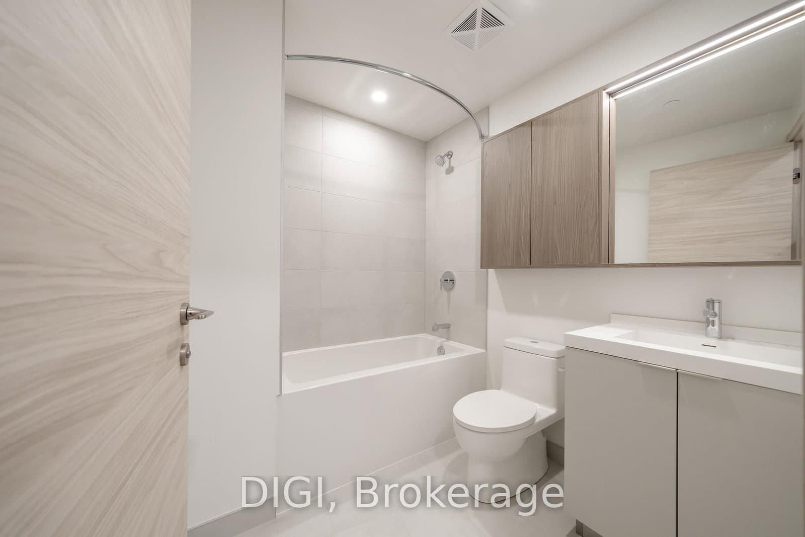 485 Perth Avenue, Unit W426 thumbnail 20