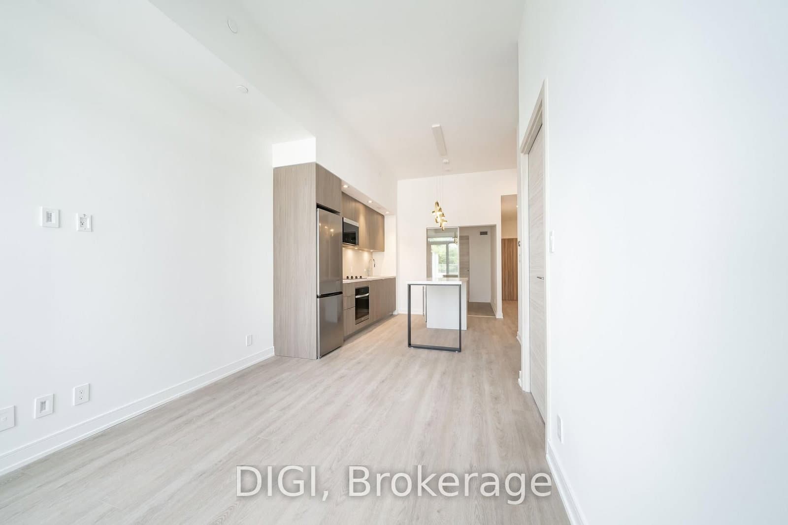 485 Perth Avenue, Unit W426 thumbnail 7