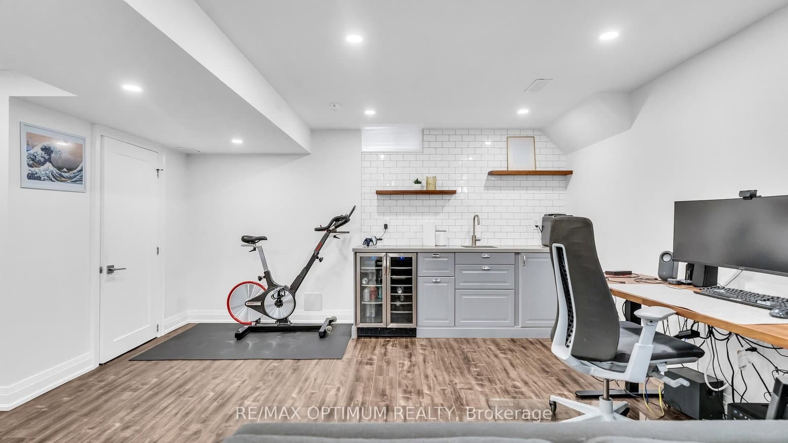 40 Attraction Drive thumbnail 38