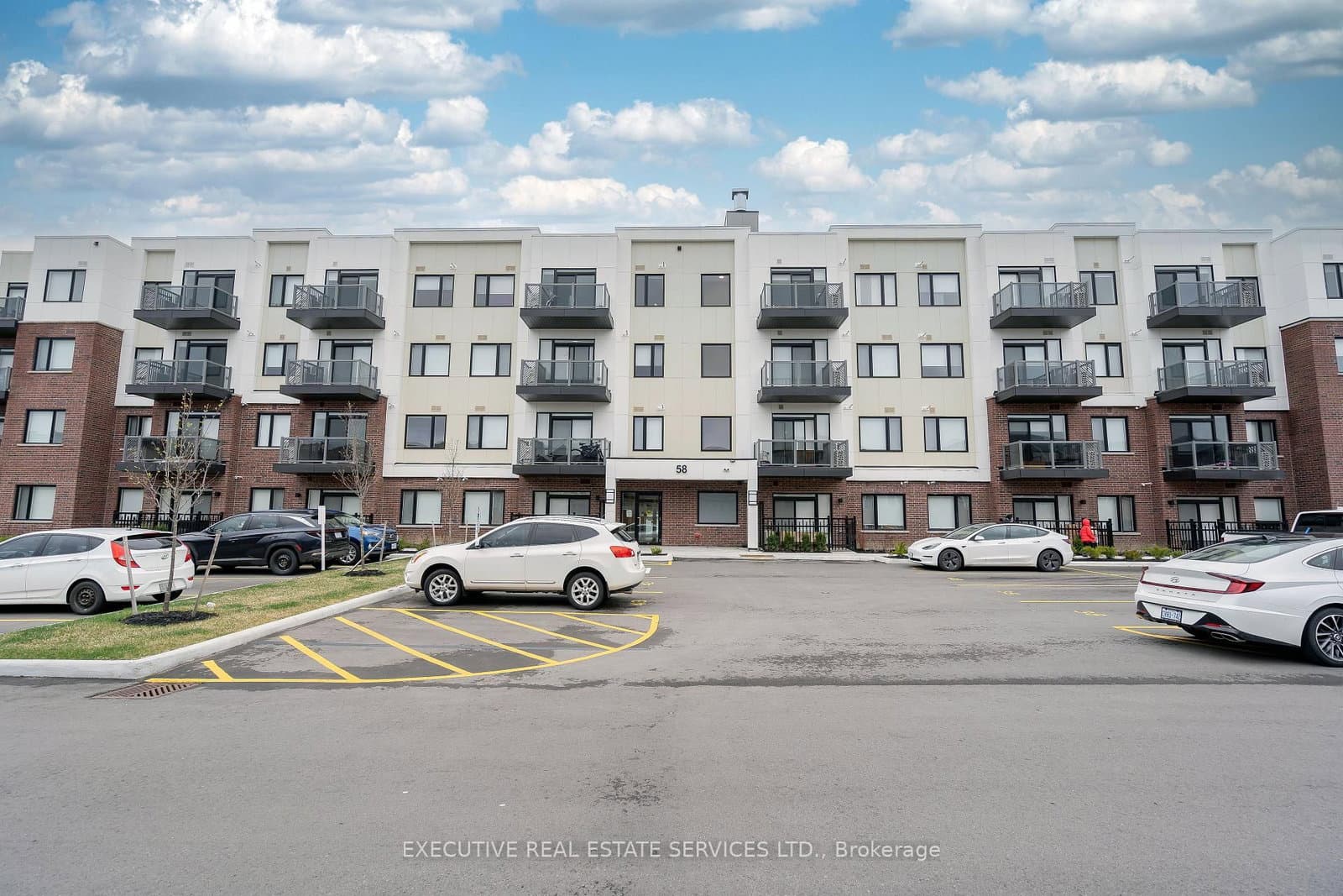 58 Sky Harbour Drive, Unit 402 thumbnail 3