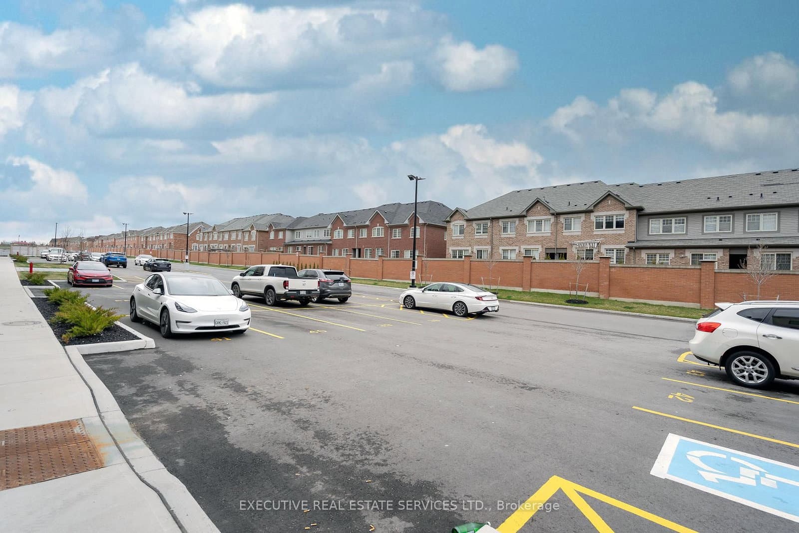 58 Sky Harbour Drive, Unit 402 thumbnail 6