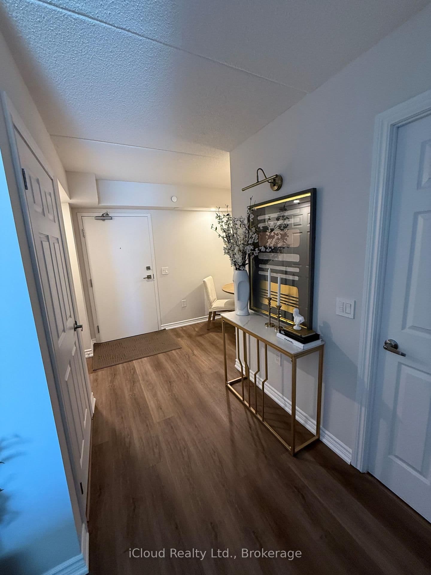 716 Main Street E, Unit 210 thumbnail 5