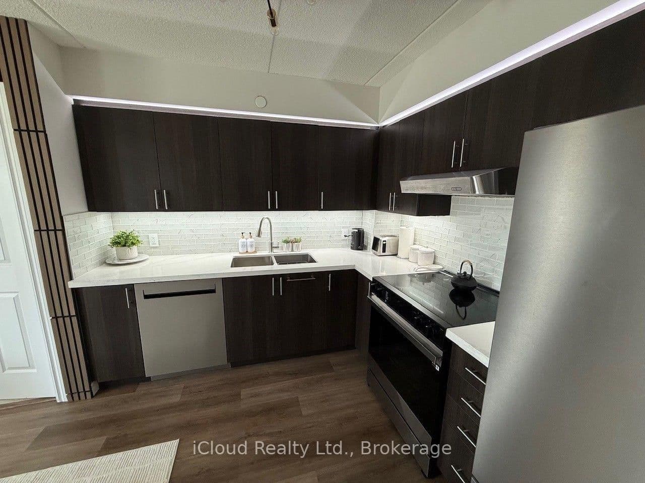 716 Main Street E, Unit 210 thumbnail 7