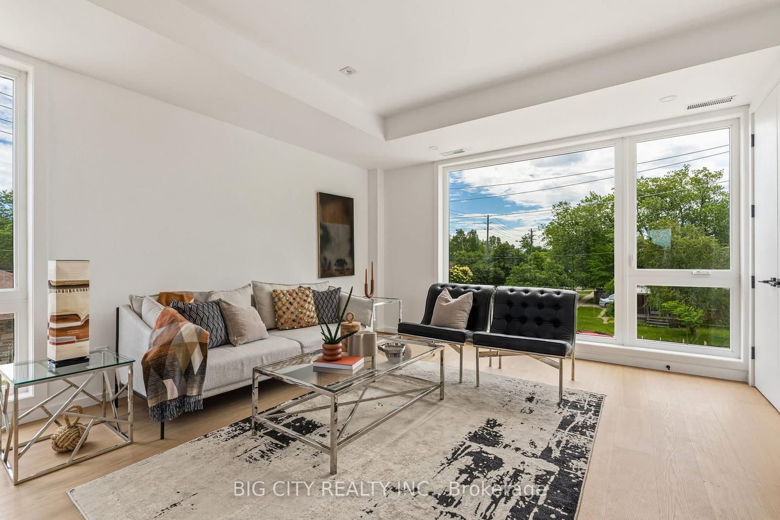 276 Lanor Avenue, Unit 3 thumbnail 12
