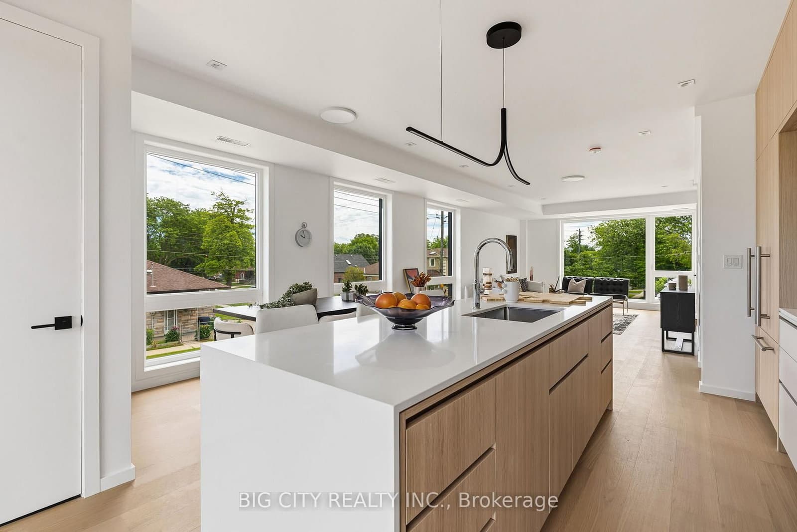 276 Lanor Avenue, Unit 3 thumbnail 17