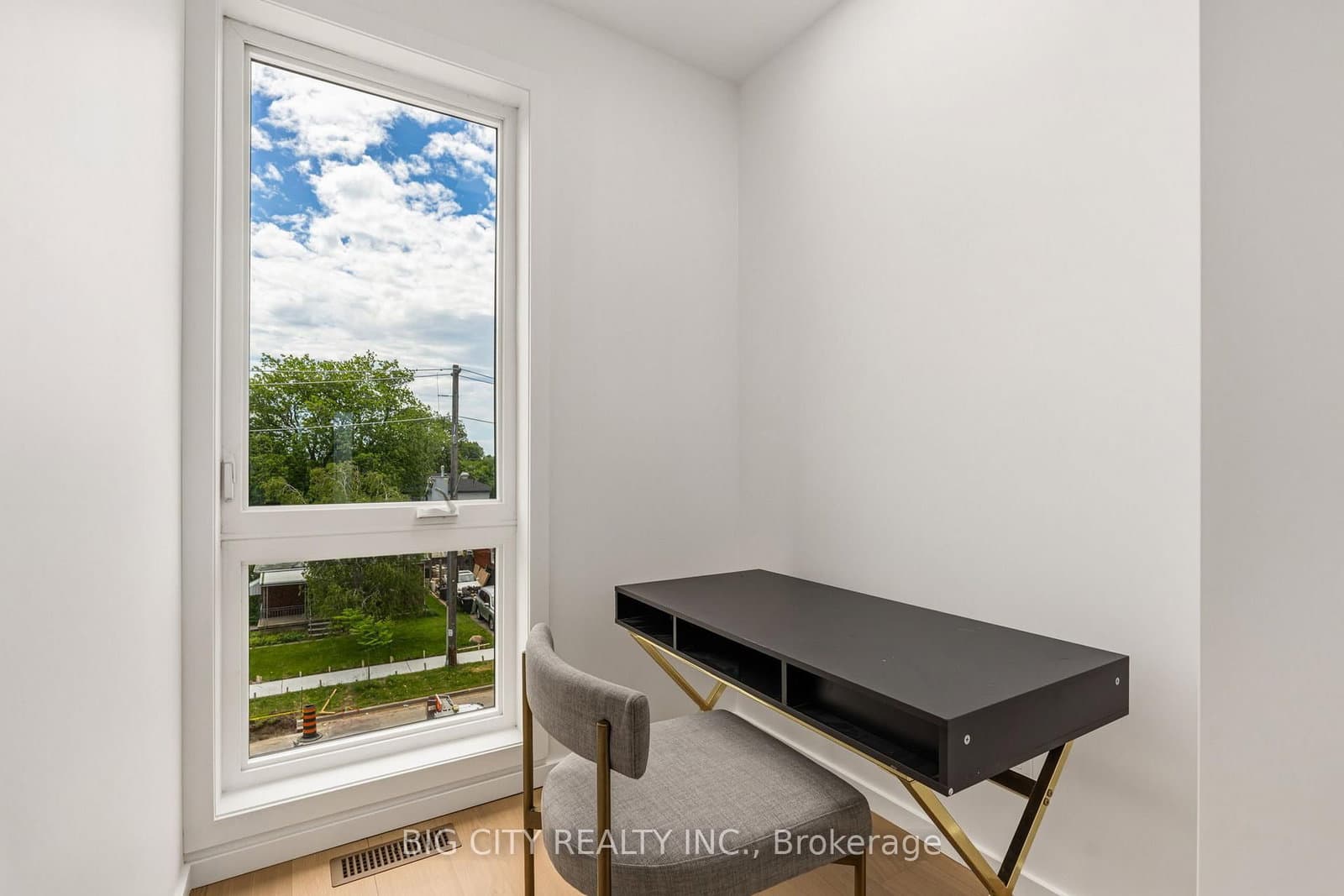276 Lanor Avenue, Unit 3 thumbnail 21