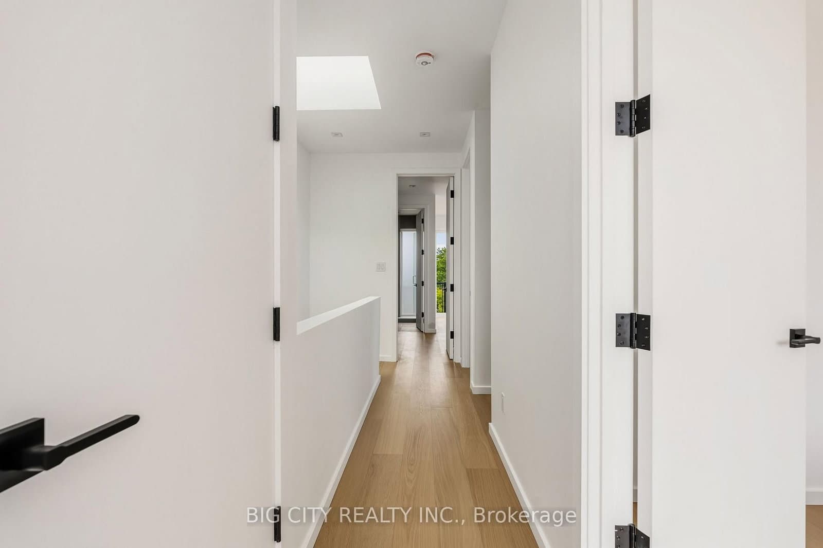 276 Lanor Avenue, Unit 3 thumbnail 22