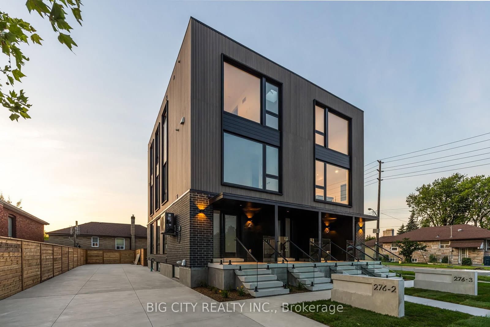 276 Lanor Avenue, Unit 3 thumbnail 3