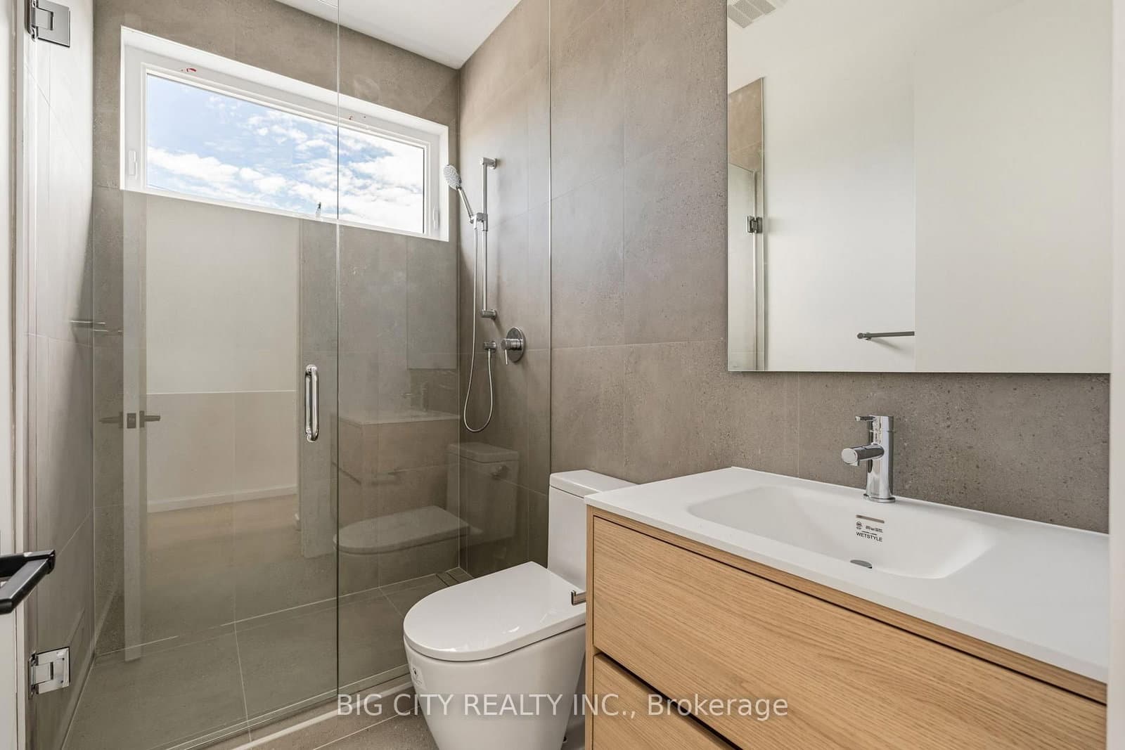 276 Lanor Avenue, Unit 3 thumbnail 33