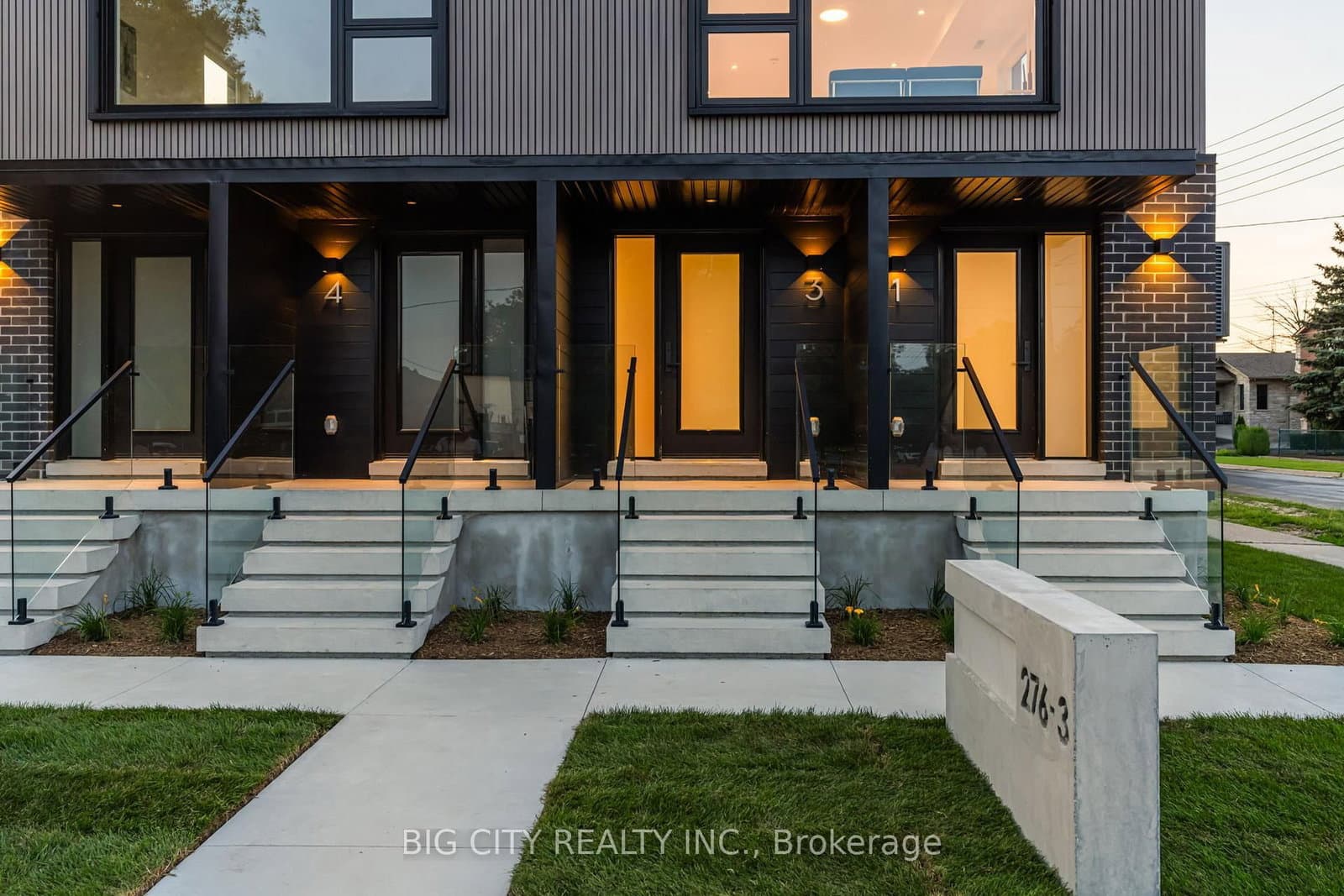 276 Lanor Avenue, Unit 3 thumbnail 4