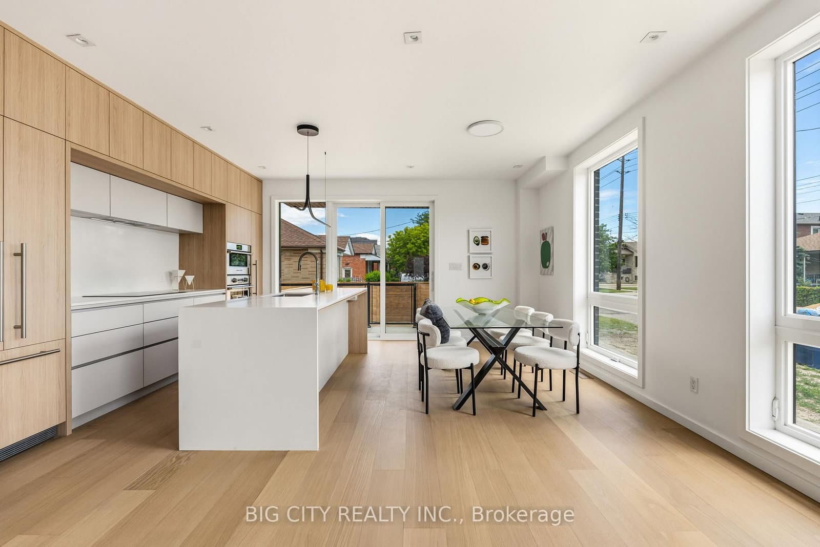 276 Lanor Avenue, Unit 1 thumbnail 13