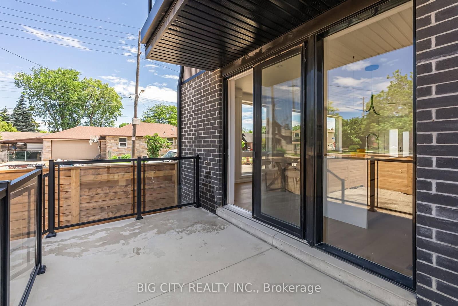 276 Lanor Avenue, Unit 1 thumbnail 34