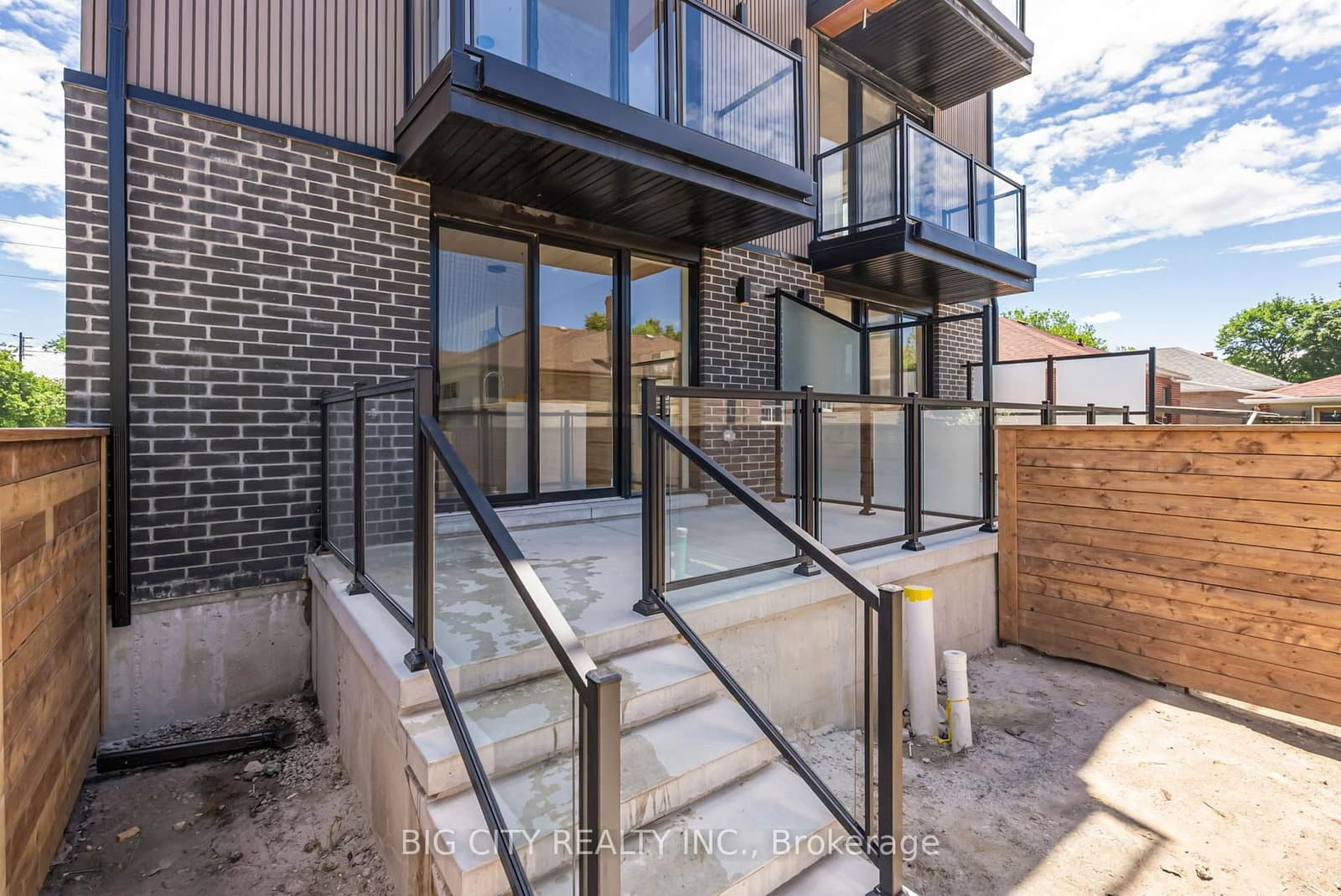 276 Lanor Avenue, Unit 1 thumbnail 35
