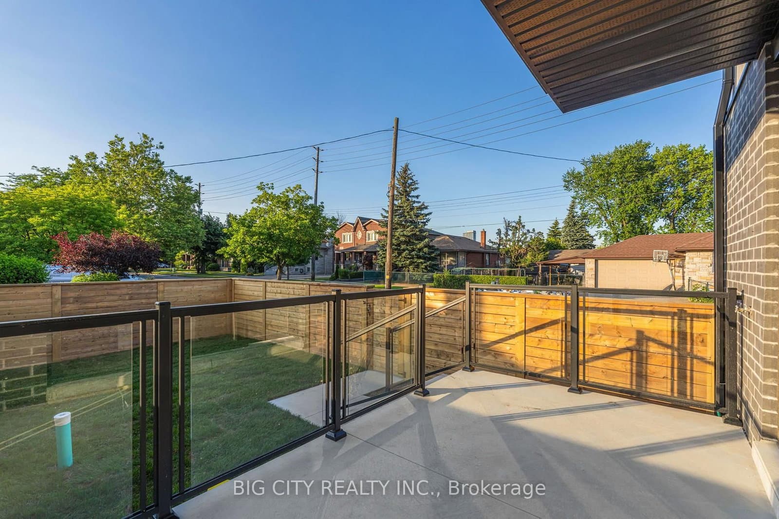 276 Lanor Avenue, Unit 1 thumbnail 38