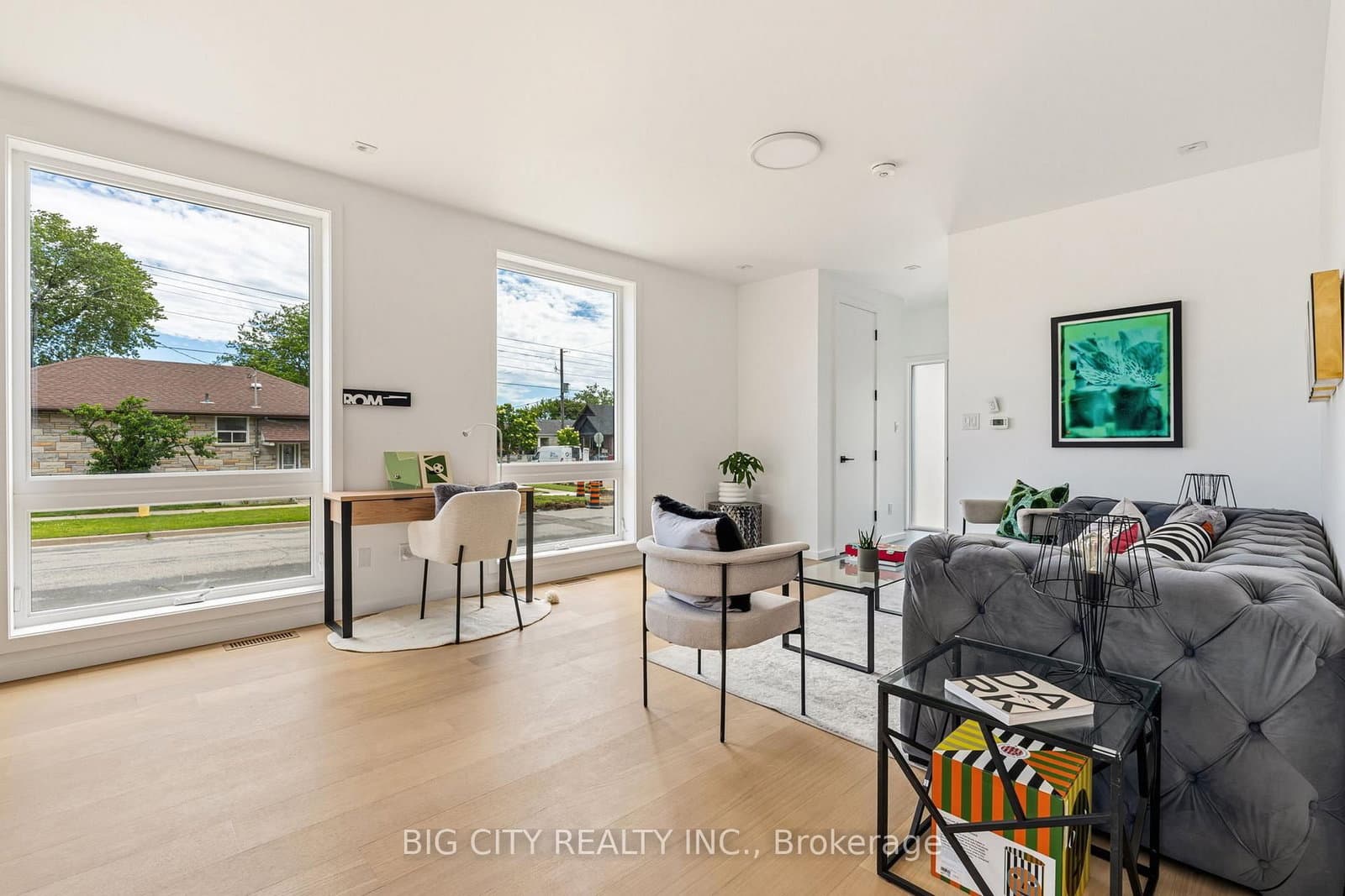 276 Lanor Avenue, Unit 1 thumbnail 9