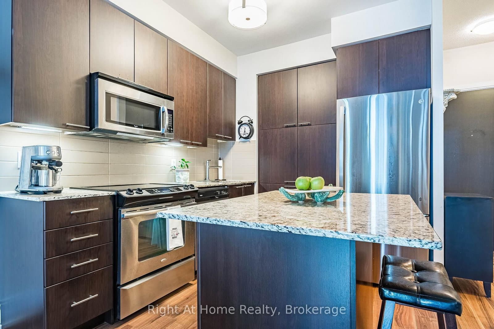 15 Viking Lane, Unit 1303 thumbnail 12