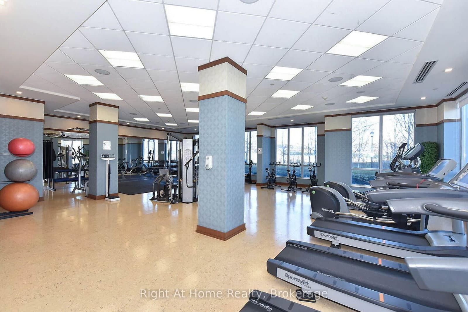 15 Viking Lane, Unit 1303 thumbnail 37