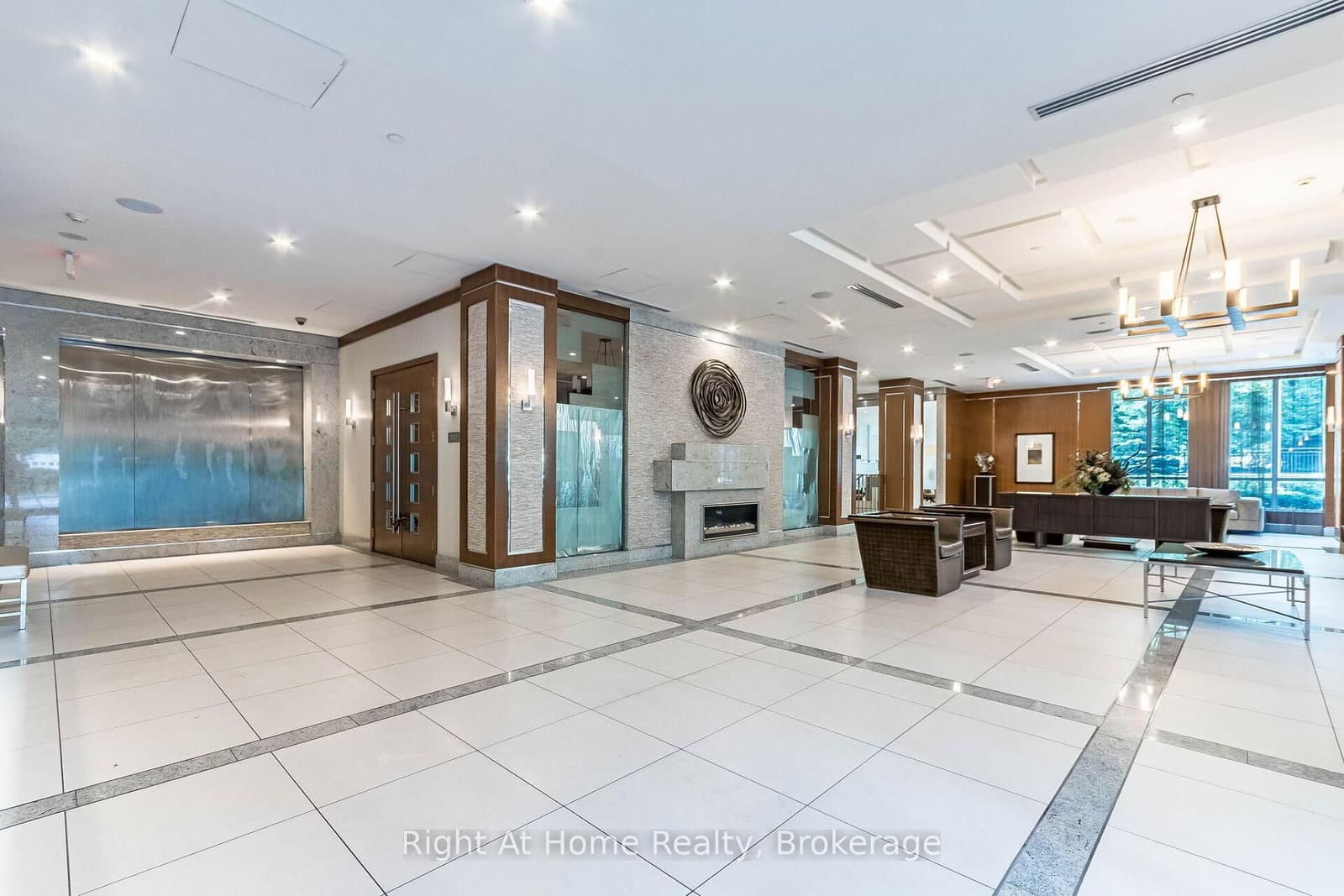 15 Viking Lane, Unit 1303 thumbnail 8